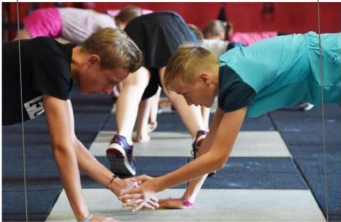 Ado’forme santé nature : dispositif d’activité physique en extérieur pour les enfants et adolescents en surpoids ou obésité